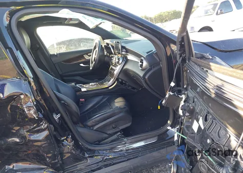 2019 Mercedes-Benz Glc 300 z USA, uszkodzony, nr VIN WDC0G4JB9KV167976